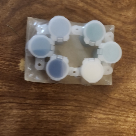 Dimensions Lots of Dots Painting Kit - Picture 12 of 14